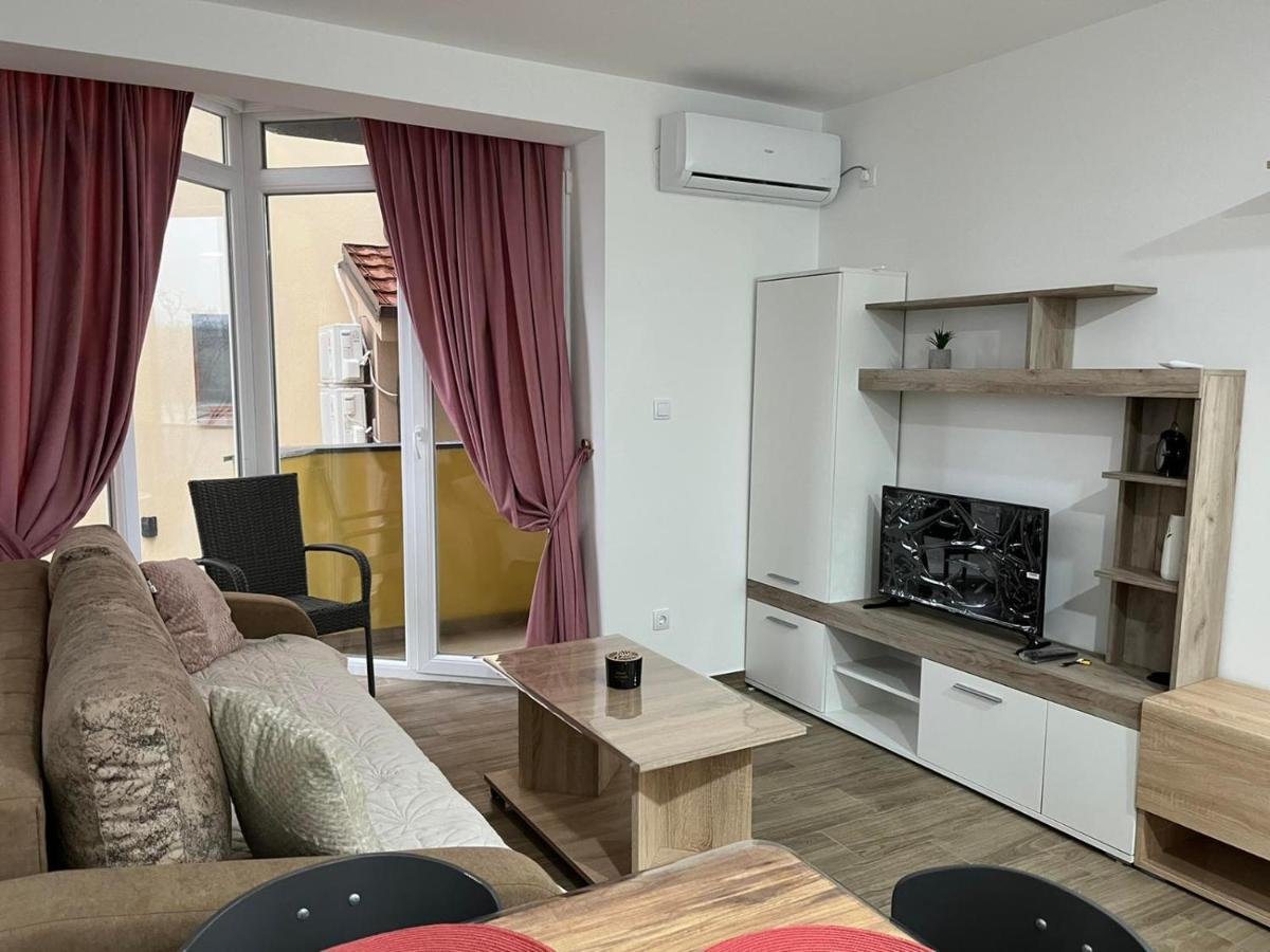 Hn Lux & Spa Veliko Gradište Eksteriør bilde